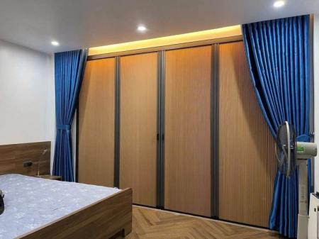 Rèm Tổ Ong Hệ Xếp Xích (Không Ray)z7159677246093_5b333f5628e5745925fe2e42d062e3e8-768x576